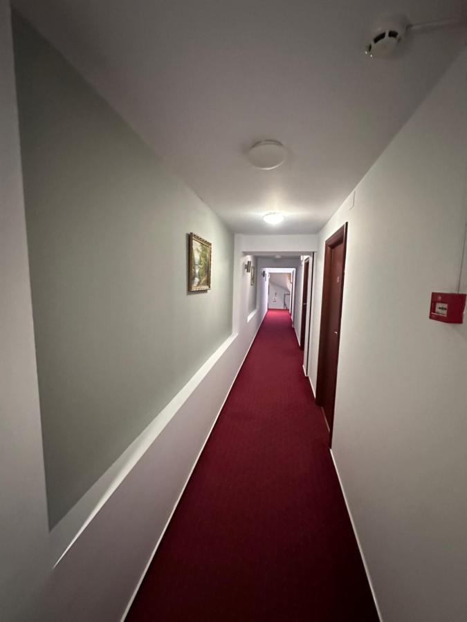 Hotel Bliss Bukarest Kültér fotó